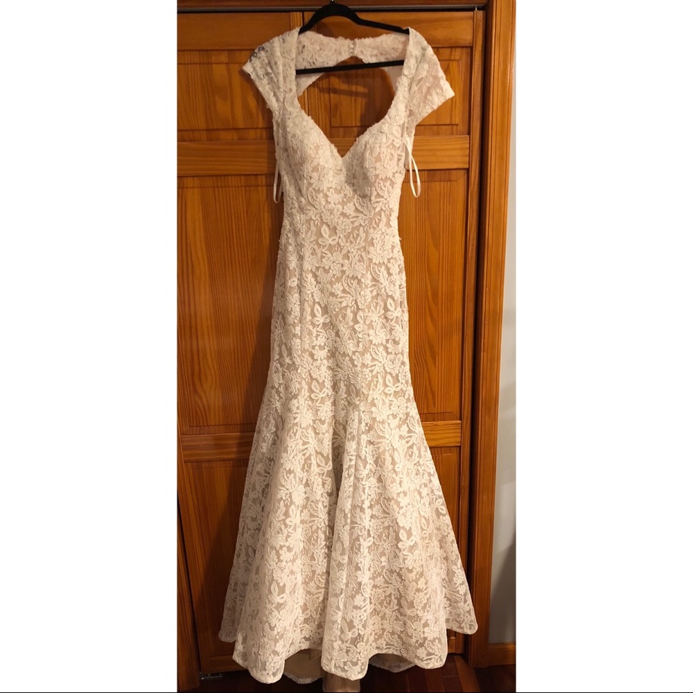 La Femme Prom/ Evening Gown - Picture 3 of 5